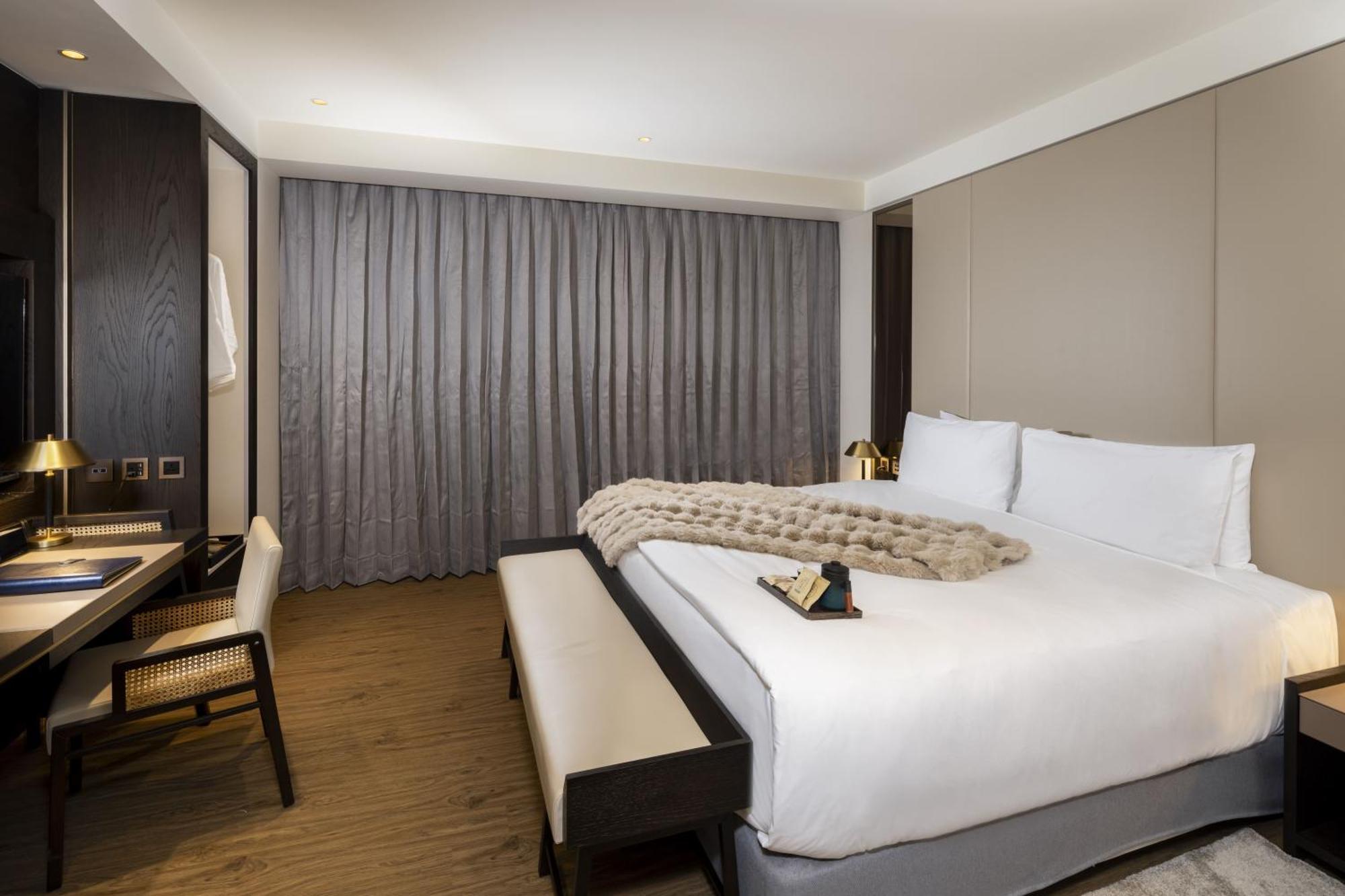 Voyage Kaohsiung By Cosmos Oasis Hotel Eksteriør billede